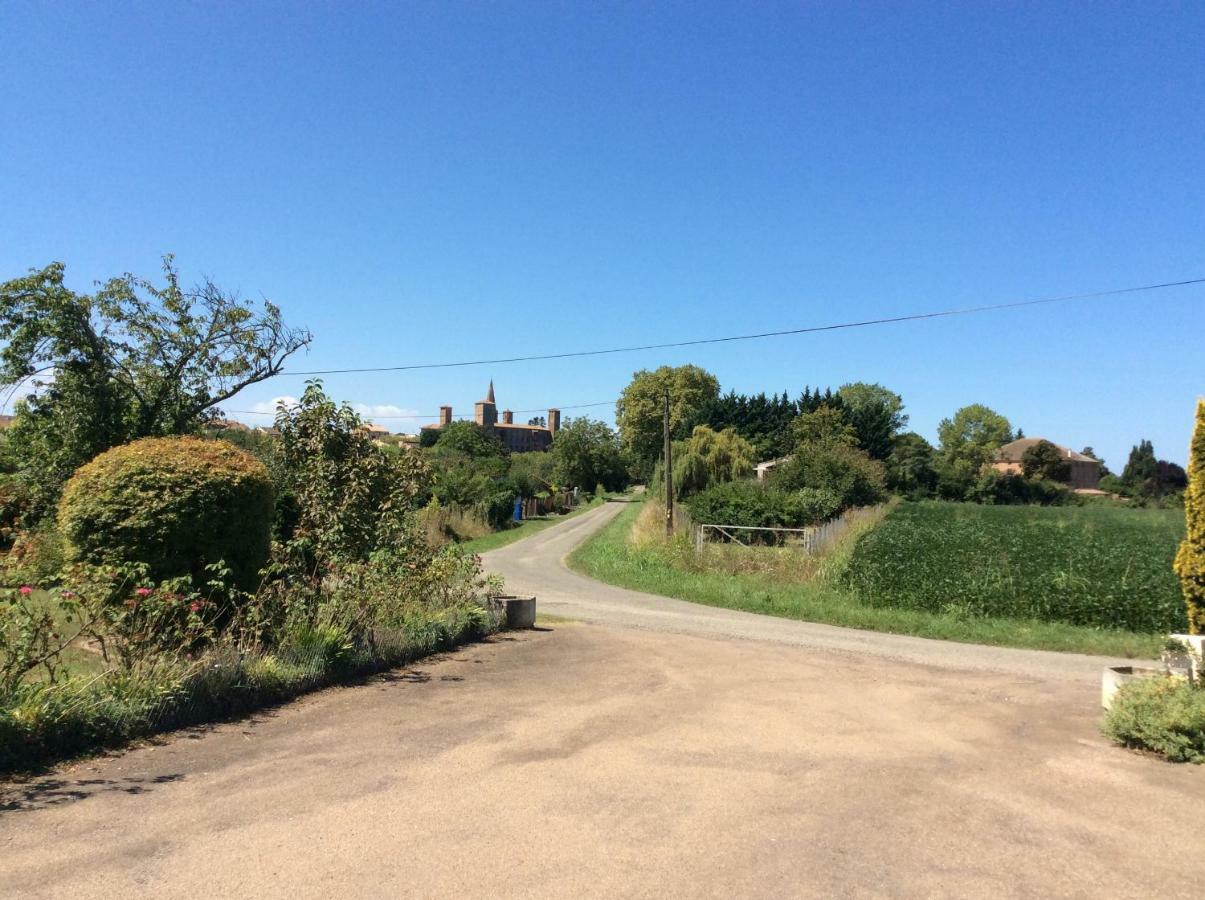 Gite De Cerisier Saint-Nicolas-de-la-Grave ภายนอก รูปภาพ